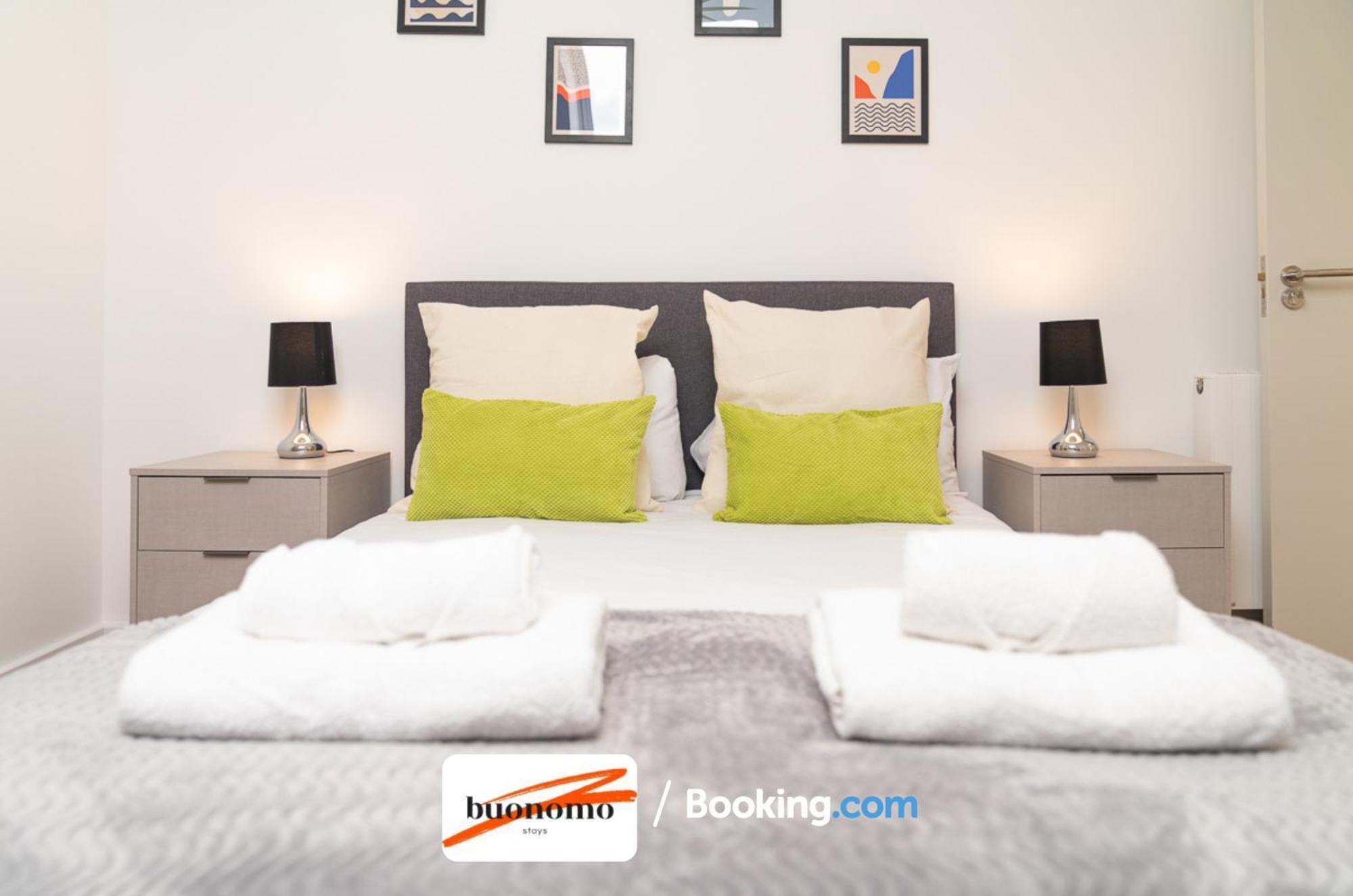 Two Bedroom Apartment At Buonomo Stays Short Lets & Serviced Accommodation Лондон Екстериор снимка